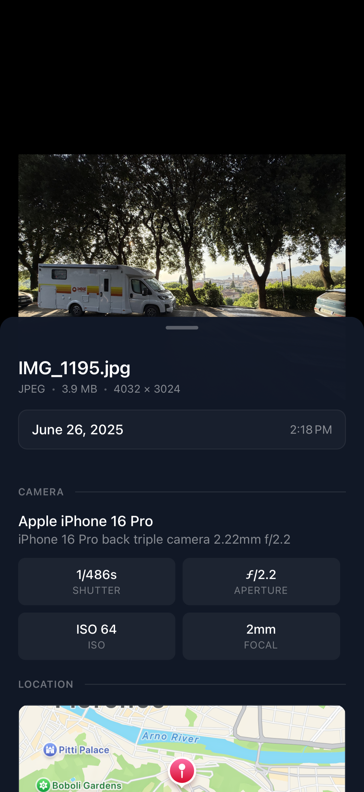 Fika app photo detail view